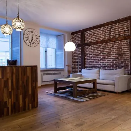 Dictumfactum Modern Viru Gates