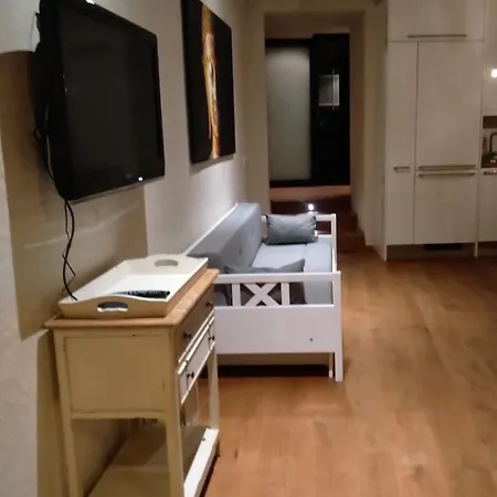 Dictumfactum Modern Viru Gates Apartmán *